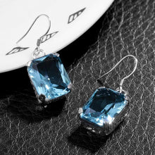 Load image into Gallery viewer, Stone Lady Party Eardrops