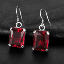 Load image into Gallery viewer, Stone Lady Party Eardrops